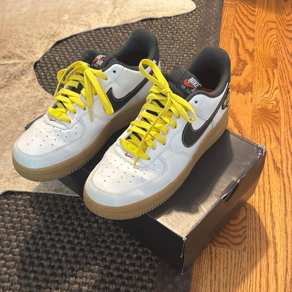 Nike Air Force 1 ‘07 LV8 ‘Go the extra smile’